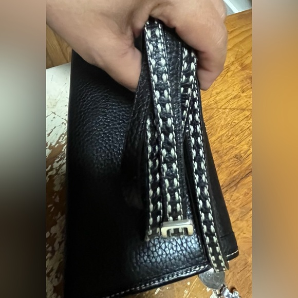 Brighton Black Leather Swirl Stitch Crossbody Bag Vintage - Picture 12 of 17